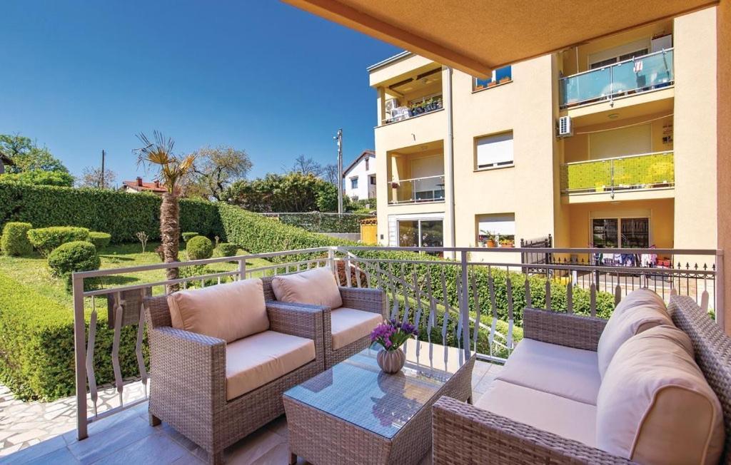 Apartman Viskovo-Opatija 4* Apartment Екстериор снимка