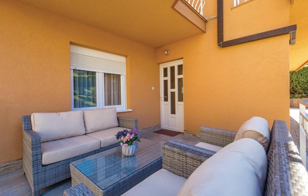 Apartman Viskovo-Opatija 4* Apartment Екстериор снимка