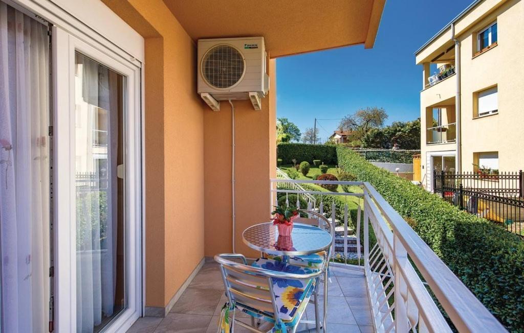 Apartman Viskovo-Opatija 4* Apartment Екстериор снимка